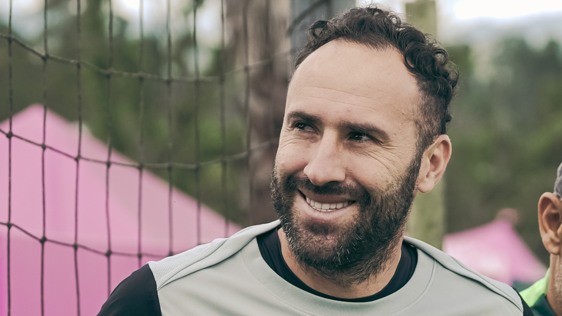 David Opsina sonriendo en el entrenamiento de Nacional